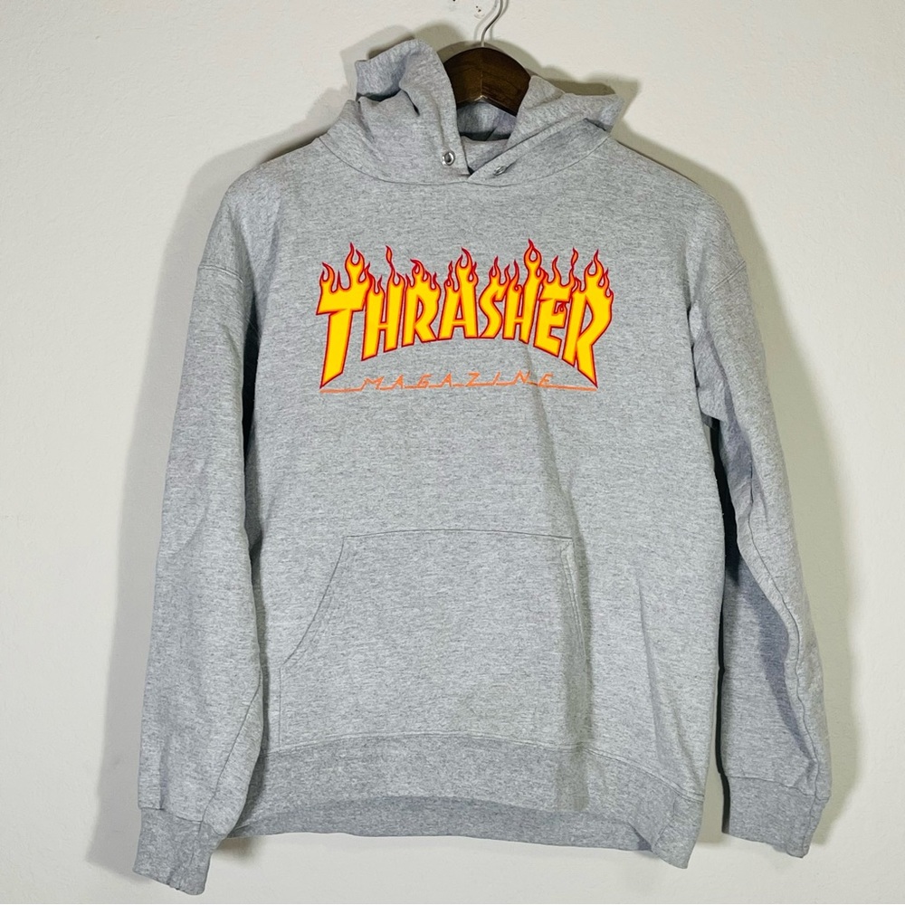 Men’s Thrasher Skateboard Magazine Flames Hoodie Sweatshirt Skater Small in Grey